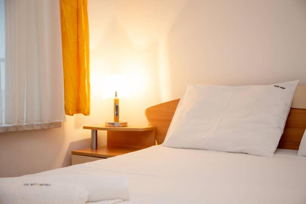 Convenient 1-Bedroom Flat Next To Harmanite Beach ソゾポル エクステリア 写真