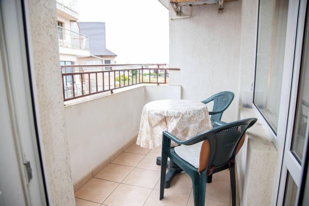 Convenient 1-Bedroom Flat Next To Harmanite Beach ソゾポル エクステリア 写真