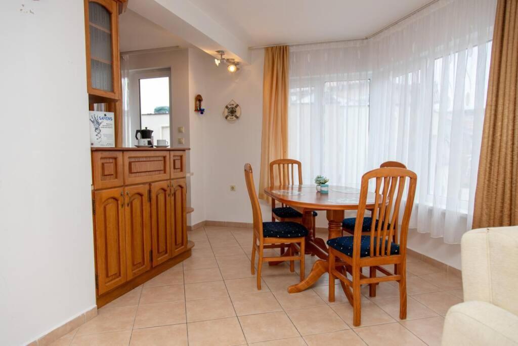 Convenient 1-Bedroom Flat Next To Harmanite Beach ソゾポル エクステリア 写真