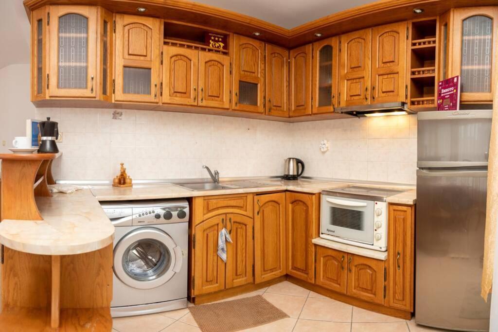 Convenient 1-Bedroom Flat Next To Harmanite Beach ソゾポル エクステリア 写真